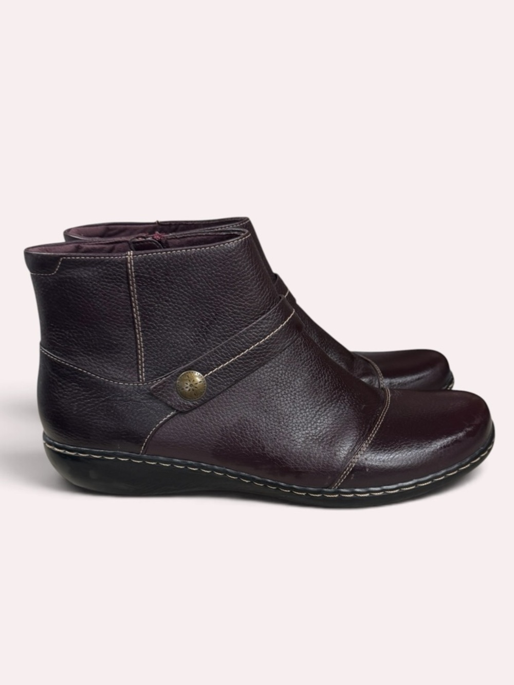 Clarks Ashland Pine casual leather ankle bootie Zip up / low heel Size 12 - Picture 4 of 11